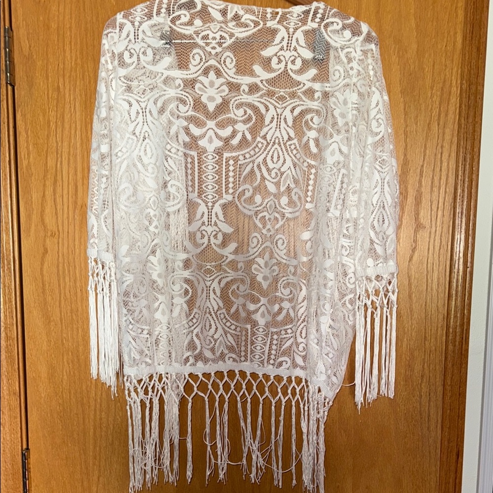 Boho-Style Lace Kimono Cardigan - Picture 3 of 3
